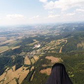 Cerna Hora Paragliding Fly, Widok w kierunku zachodnim, gdzieś tam Kozakov